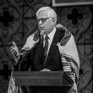 Dennis Teaches The Torah